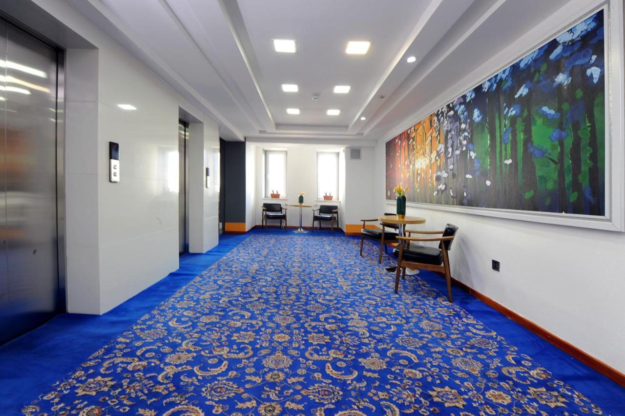 Ub Grand Hotel Ulaanbaatar Bagian luar foto